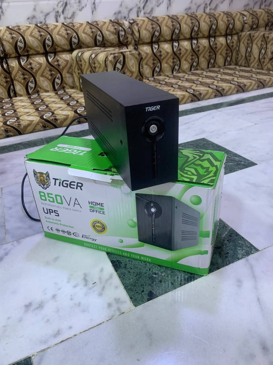 السلام عليكم
(للبيع)
حاسبة منضدية نوعhp 
طابعة نوعhp حبرة يابس
شاحن نوع تايكر 
كلهن شغالات ونظيفات وجديدات
وياهن مبيز
وماوس
سعرهن كلهن 210 الف وبيج مجال
واتساب ***********
