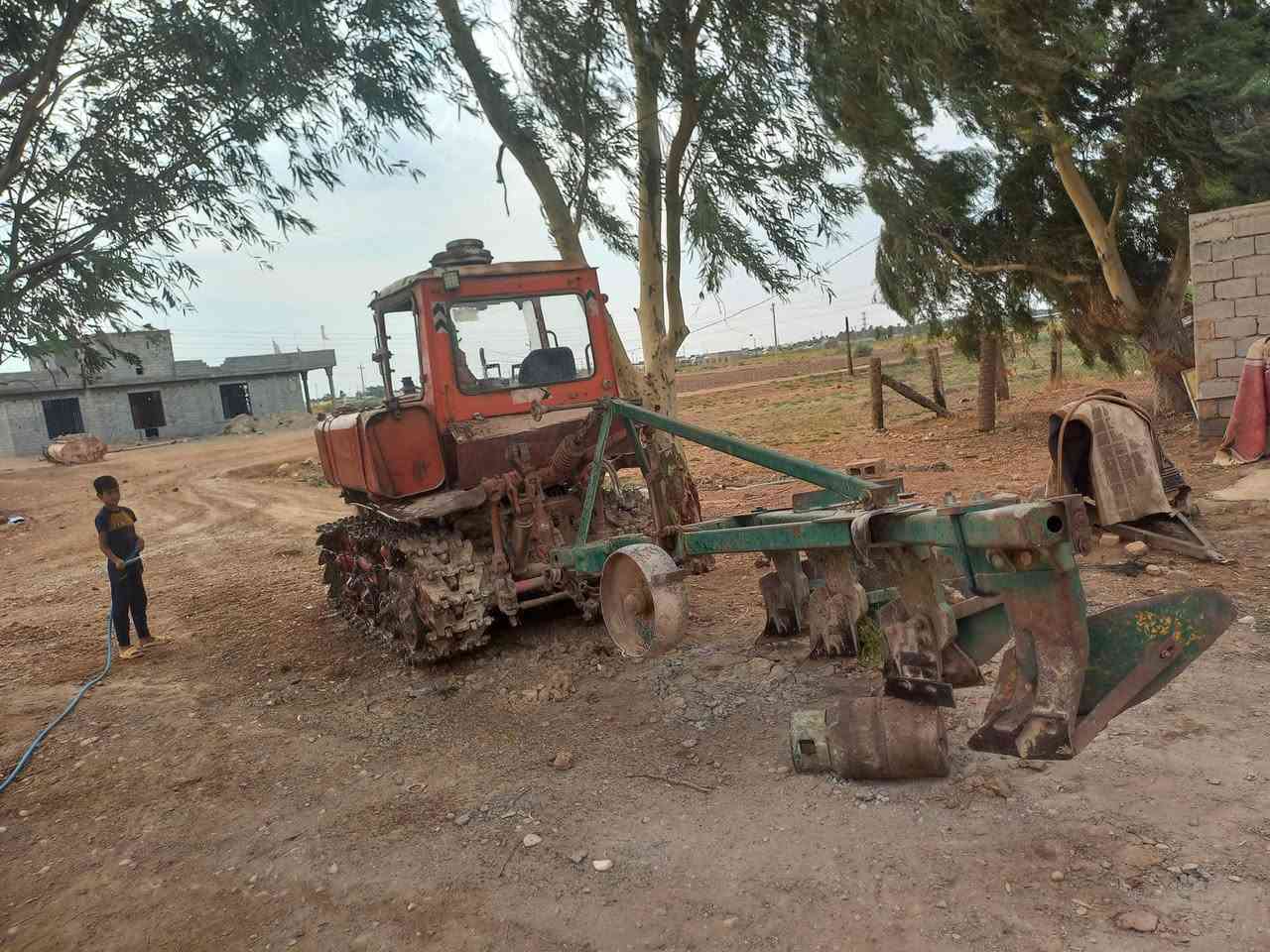 للبيع رقم وسنوية اصولية موديل ٢٠٠٢
***********مكلف بنشر اتصل وتدلل
