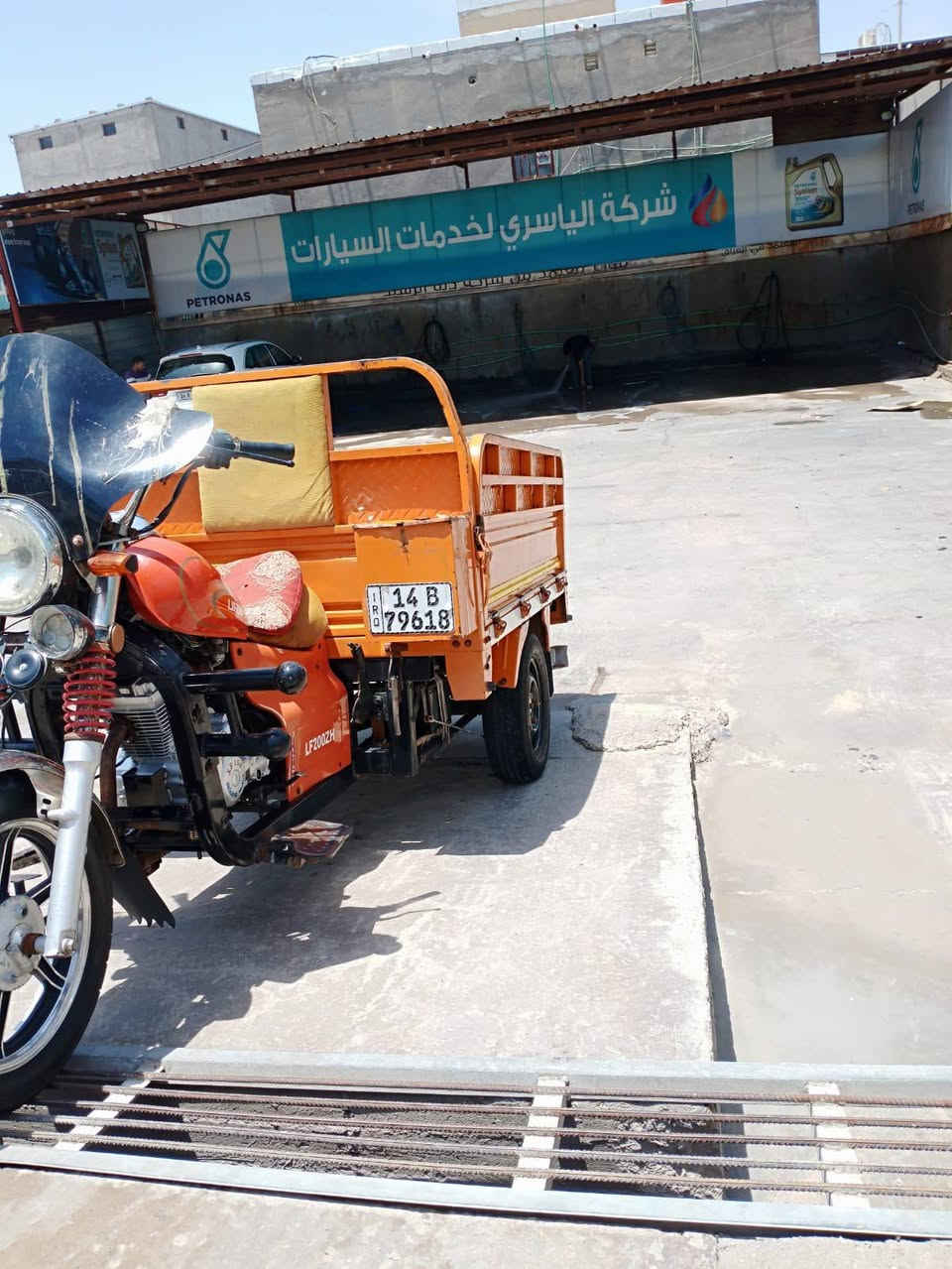السلام عليكم ستوته ليفان فرس للبيع موديل 2020 رقم انكليزي تحويل مباشر مكينه مال كربلائيه قبل شهر شاده كامله مكمله سعر 3 قفل ملاحضه انا مكلف بلنشر هاذ رقم راعيه *********** مكاني شط العرب الفيحاء

