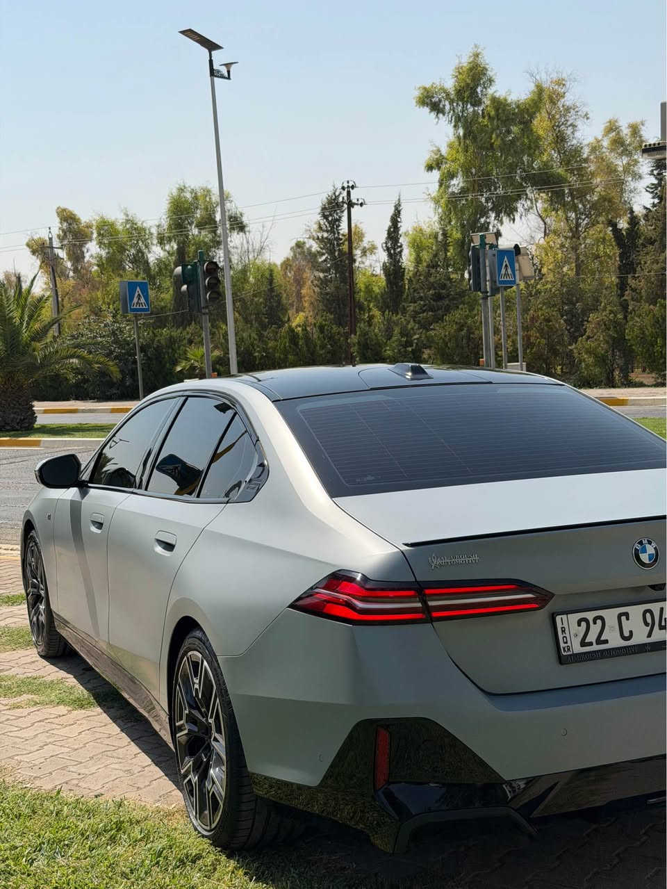 BMW 520i 3rush
2024 
53 hazar km   royya 
Zamane sharekay maya 
Hec hece nya sayaraka 
Ppf mat kraya 
Ktab cham rash 
Welle 20 lo bastraya 
Masafat full 
Datasho 
5parda 
Panorama ful fullakaya 
Lo zanyare zyatr Datane 
Pyawande bkay ba *********** 
S3r 530 أربيل, العراق
