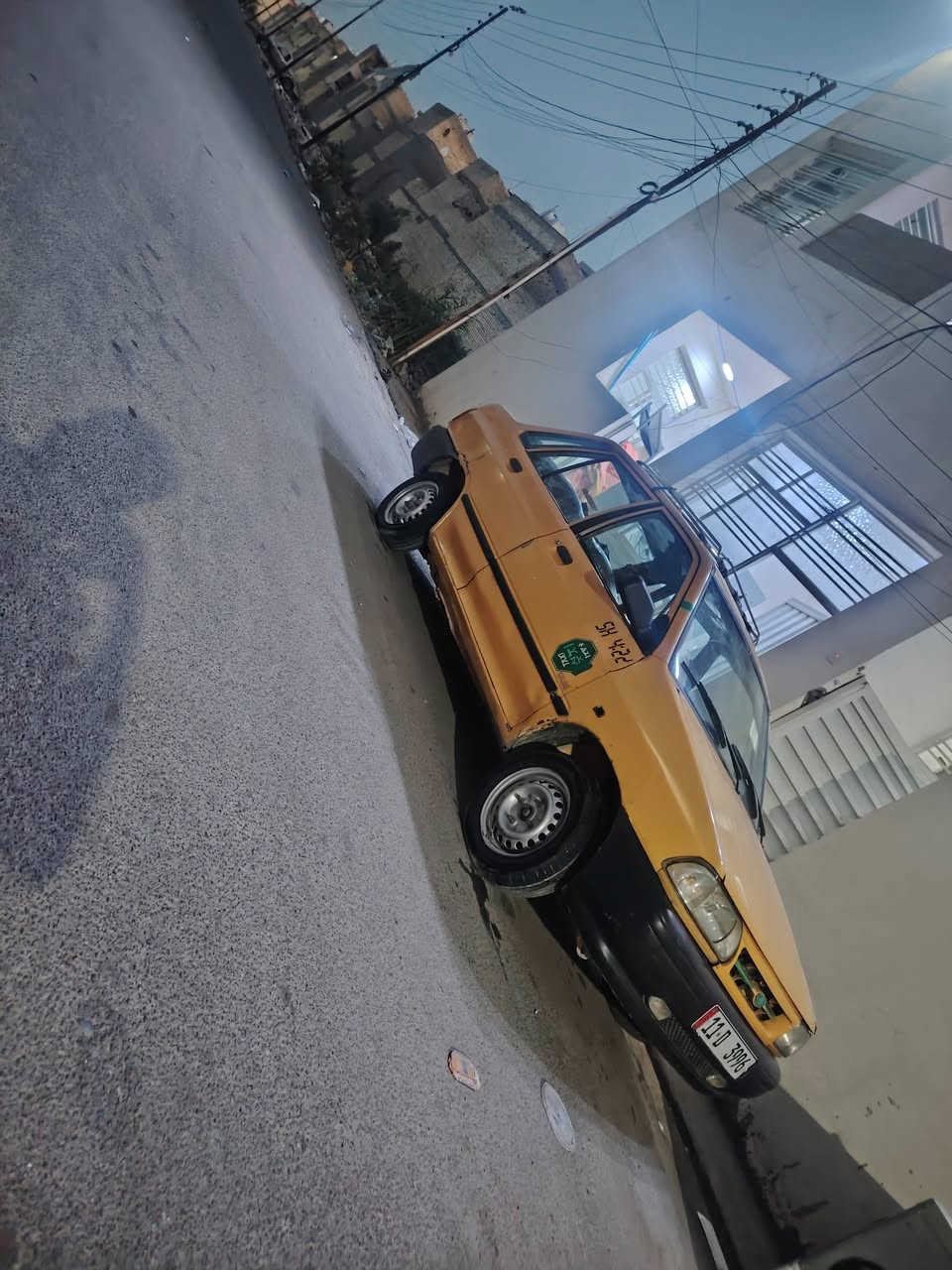 سايبه ٢٠١١ للبيع سعر ١٥ وعليه هيه وغرامه ١٧٥ تنزل من السعر وبيه مجال كلش قليل العنوان الشعب وسعره مناسب وليجي ليكلي هيج وهيج بيه هاي سياره كدامه يجي ويكلبه والشراي يجي ويفحص ويتصل ***********
