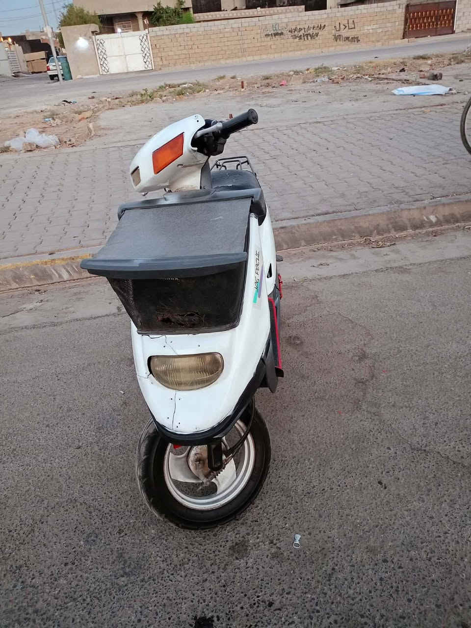 سلام عليكم
دراجه ياماها للبيع مابي اي عيب محرك بلادي اكسل شرط صالنصا بلادي شاصي شرط شلعه معدل حلو فقط شرط هندر واحد  سلف كهربائية ناقصه باتري 

السعر250وبي مجال 

***********
