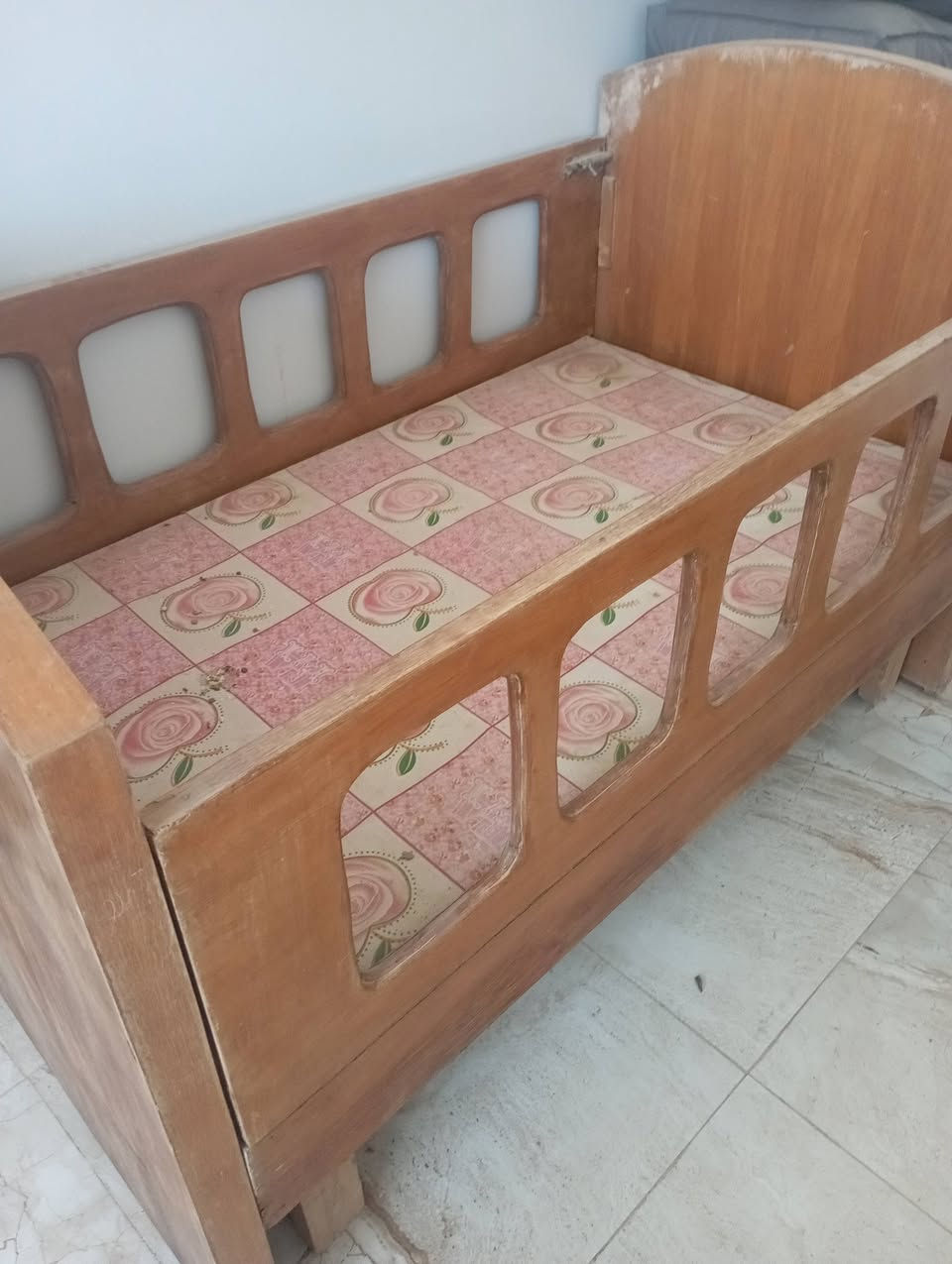 غراض بيت مستعمله للبيع العنوان حله شارع 80 للاستفسار الاتصال على الرقم ***********
