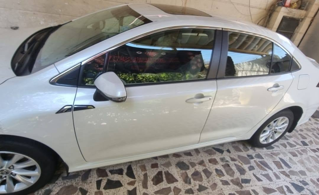 للبيع كورلا موديل 2024 ساز SAS
عرض خاص وجوة السوك شرط

مواصفات فول 1/1
▫️تحكمات ستيرن 
▫️شاشه كار بلي + اندرويد اوتو
▫️ بصمة تشغيل 
▫️بصمة ابواب 
▫️عدادات ديجيتال شاشه 
▫️تبريد قطعتين 
▫️حساس امامي و خلفي 
▫️كامره 
▫️جناح خلفي 
▫️سلايد روف (فتحة سقف )
▫️شاحن واير لس
السياره كفاله بيه طلقه بالقماره منافذه 

رقم جديد وسنويه جديد 
العنوان بغداد البنوك 
🛑 السعر  175 $ وبيه مجال حيل بسيط 
للأستفسار الأتصال ع الرقم ***********
