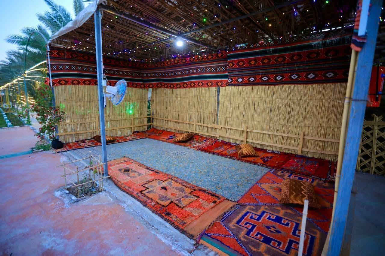 ليس الوحيدين ولكننا الافضل مزرعة نسيم الريف الترفيهيه مكانك الاجمل من حيث المساحه استقبال المناسبات الاجتماعية واعياد الميلاد و عقد قران والطهور والولائم الكبيره توجد مساحه كبيره وكراج كبير  للحجز *********** العنوان حله طريق العلويه شريفه بنت الحسن مقابل حسينية سيد شاكر مجدي القصير
