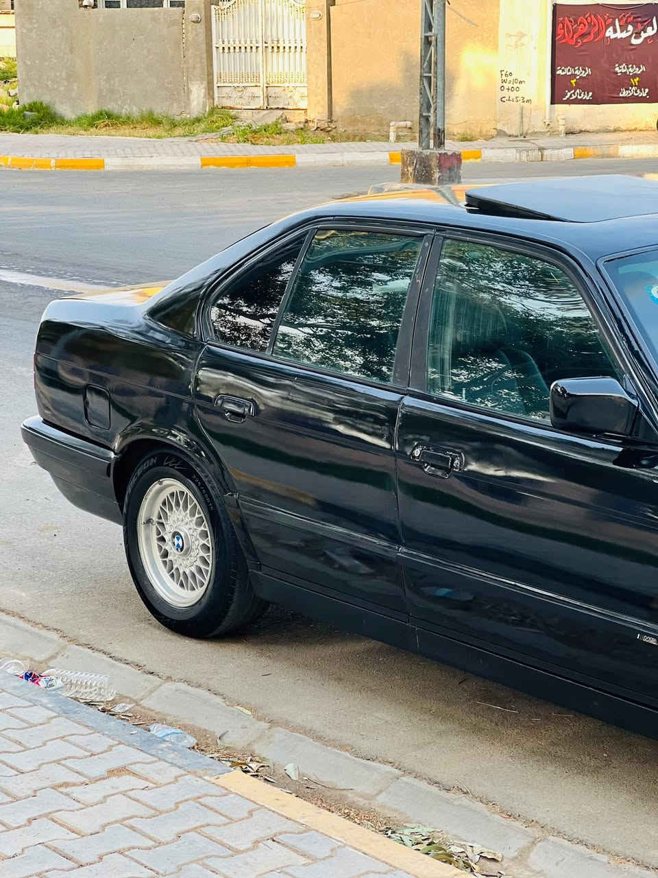 بي ام • ١٩٩٠ • واسط الحي