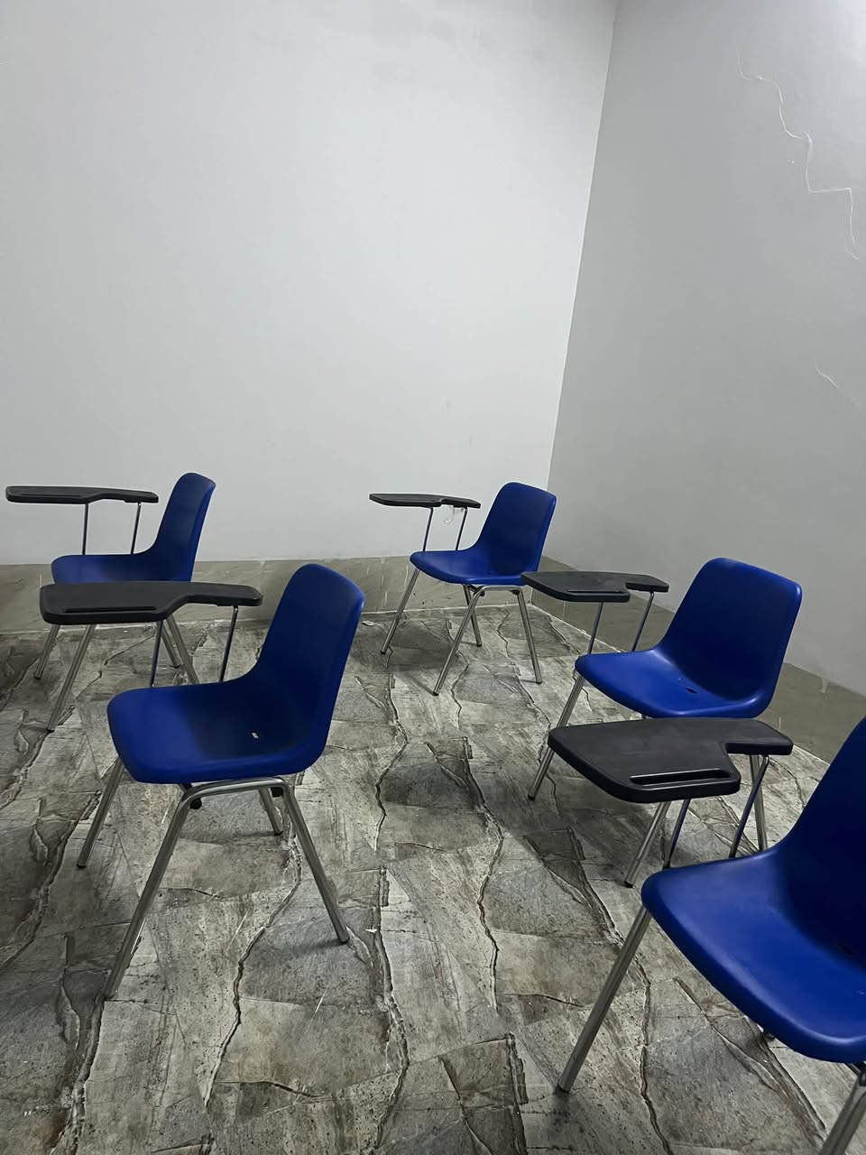 التسجيل مفتوح في مركز صرح العلوم للتدريس الخصوصي لكافة المراحل الابتدائيه و المتوسطة والإعدادية بأنسب الأسعار وايضاً يوجد تخفيض للاخوة محاضراتنا للمراحل الوزارية تبدأ يوم الاحد 9/20
التسجيل مفتوح والمقاعد محدودة 
العنوان حي العسكري قرب سنتر الزوراء

نص مكتوب في الصور:
- مركز صرح العلوم للتدريس الخصوصي تميز . نجاح . مستقبل التدريس لكافة المراحل للمرحلة الإعدادية للمرحلة المتوسطة للمرحلة الابتدائية عام 2026-2027 نخبة من المدرسين والمدرسات مناهج مكثفة ومراجعات نهائية تأهيل للاختبارات الوزارية والقدرات حصص فردية وجماعية عام 2026-2027 موادنا التدريسية الرياضيات الكيمياء الفيزياء الأحياء اللغة الإنكليزية اللغة العربية سجل الآن *********** @SarhAlUlum كركوك حي العسكري قرب سنتر الزوراء