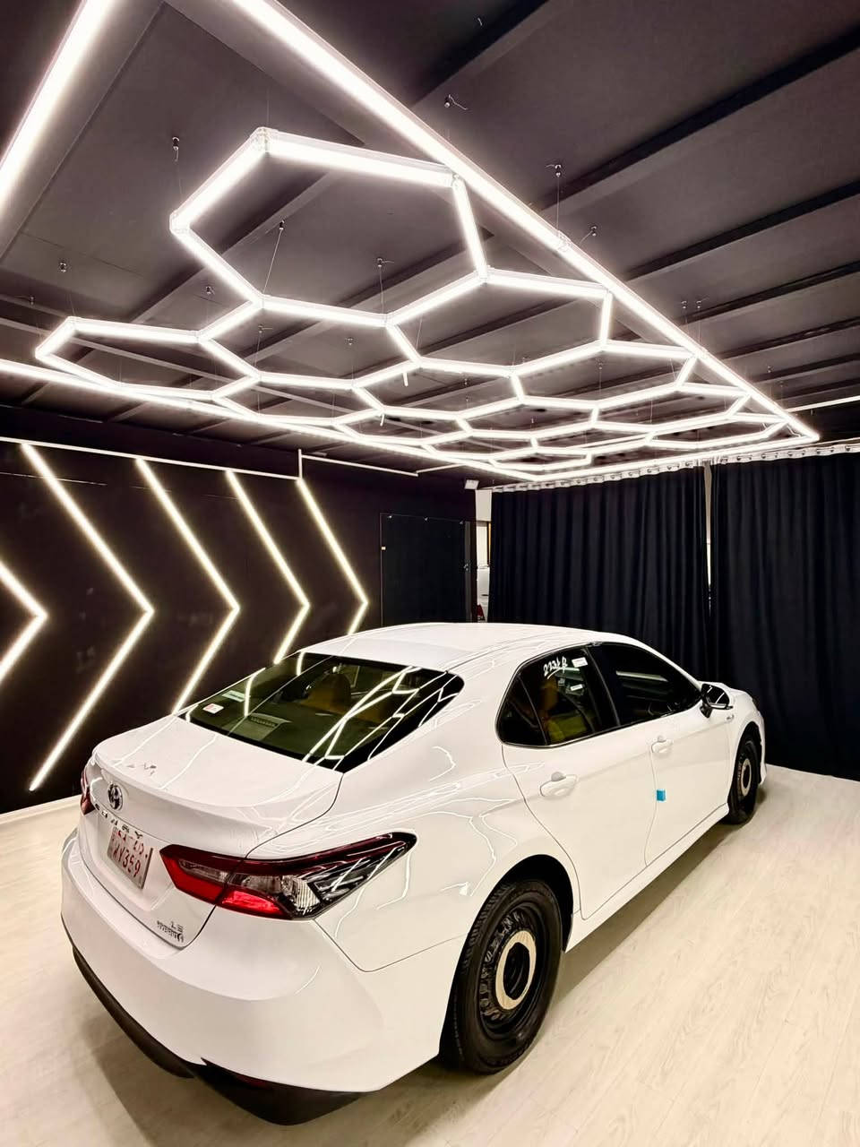 بۆ فرۆشتن
🔹camry 2024 hybrid LE
🔹 تەکسی دوبەی
🔹 65,000 کیلۆمەتر ڕۆشتووە
🔹 گێڕ، مەکینە و هەموو گیانی سەیارەکە بەشەرت
🔹 کامل بۆیاخ کراوەتەوە
🔹 ژمارەی کاتی سلێمانی هەیە ٣ مانگ
💰 نرخ: 15,700 دۆلار (مەجال هەیە)
📞 بۆ پەیوەندی:***********
