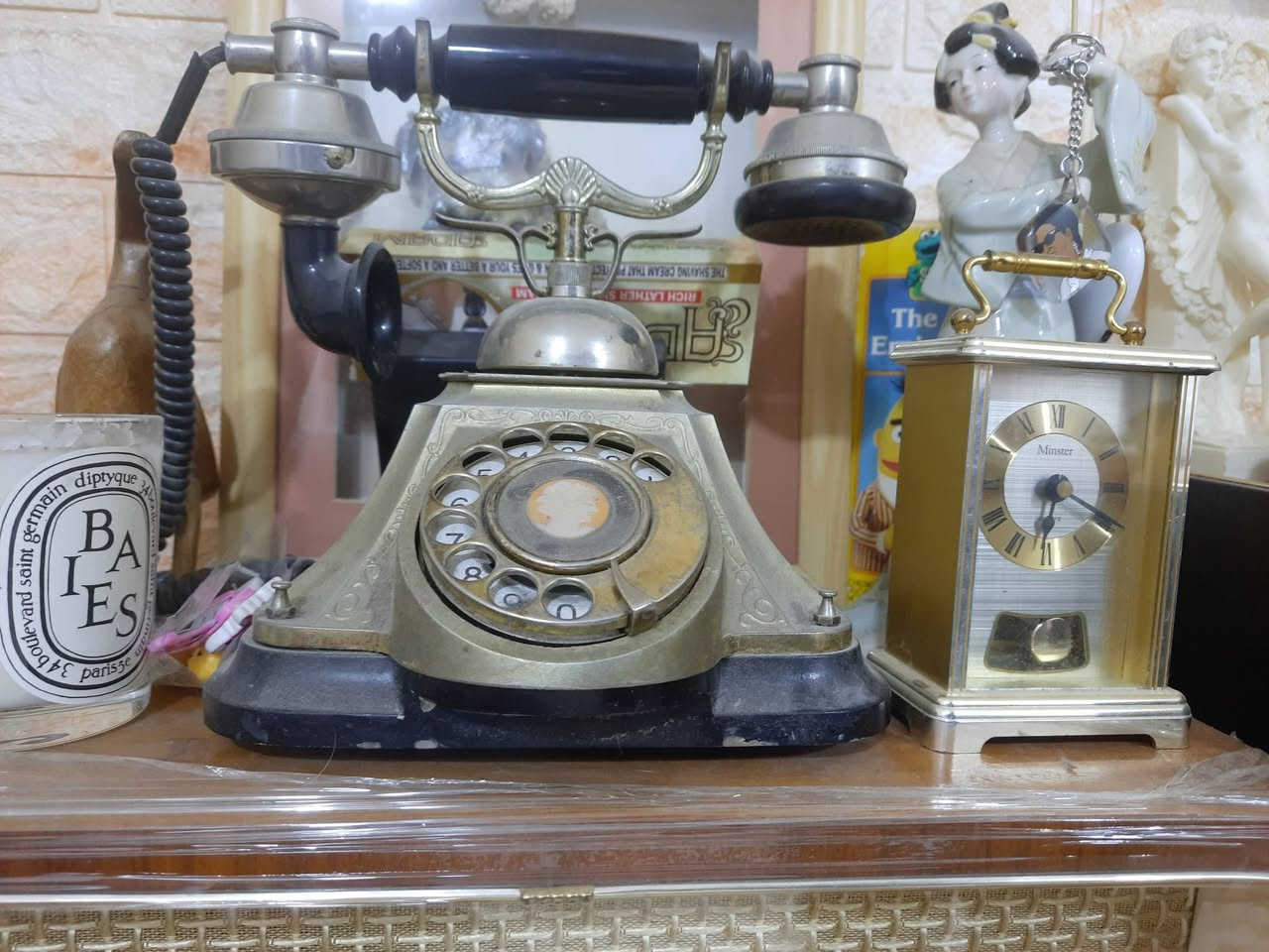 مجموعة من الانتيكات للاستفسار المراسلة ***********وات ساب وتوجد خدمة التوصيل

