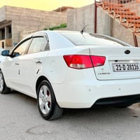 کیا سیراتۆ 2010 گیڕ ئۆتۆماتیک هیچ بۆیاخی نییە  گێڕ و مەکینە بە شەرت  س...
