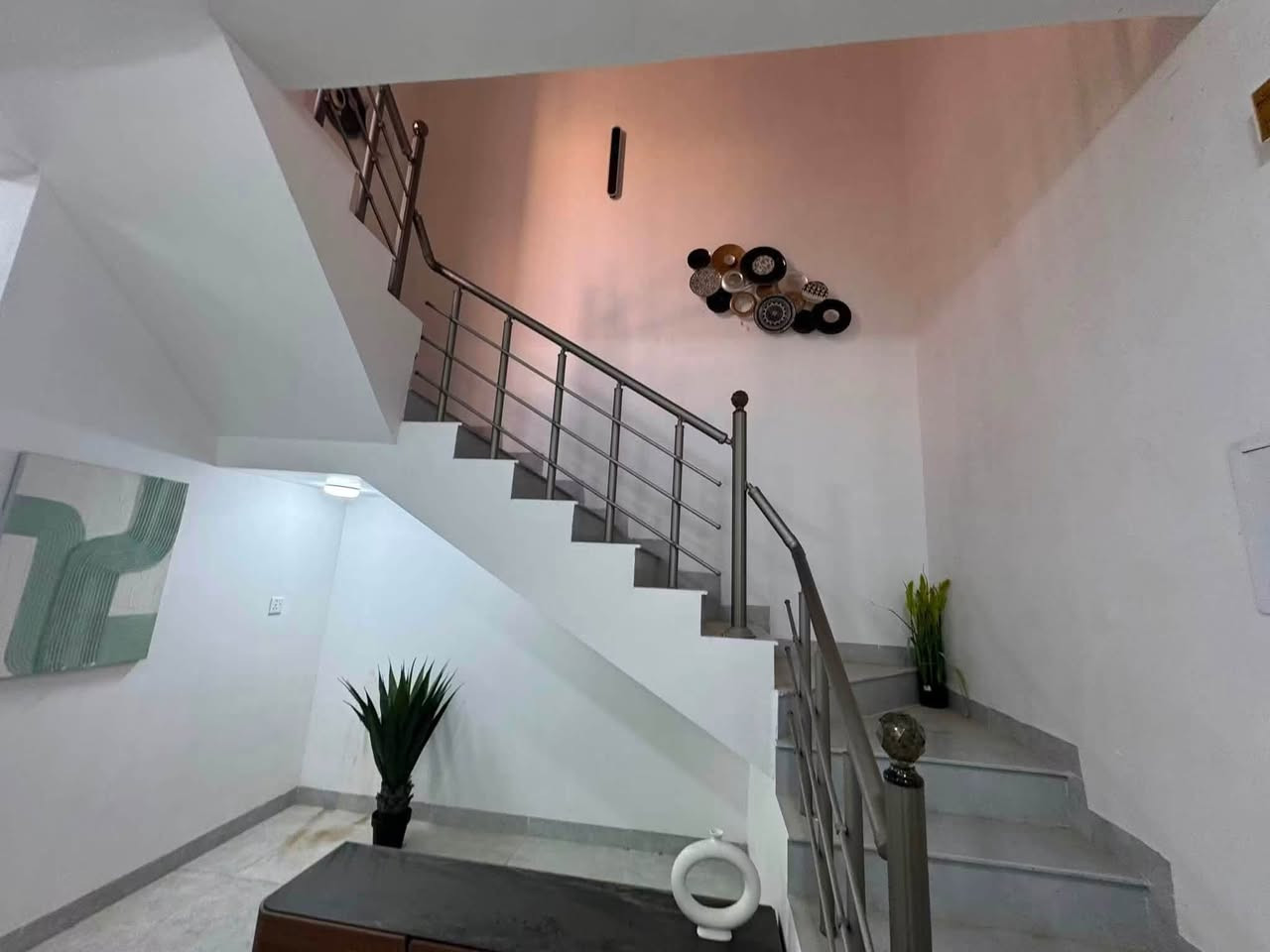 🏠 **دار للبيع – مجمع المرتضى السكني**
📍 **200 متر و جاهز للسكن :**
💰 **الواصل:** 80  مليون دينار
✨ **بتطلوعة مناسبة جداً**

فرصة مميزة للراغبين بالشراء بسعر مناسب و سكن 

☎️ ***********  ☎️  *********** 

◾ عنوان المكتب: الاميرات القديمه مقابيل مجمع كرار مجاور صيرفةسدير [مكتب الامل للوساطةالعقارية]نستقبل كافة عروضكم في المجمعات السكنيه وعرصات و النقابات و الأحياء
