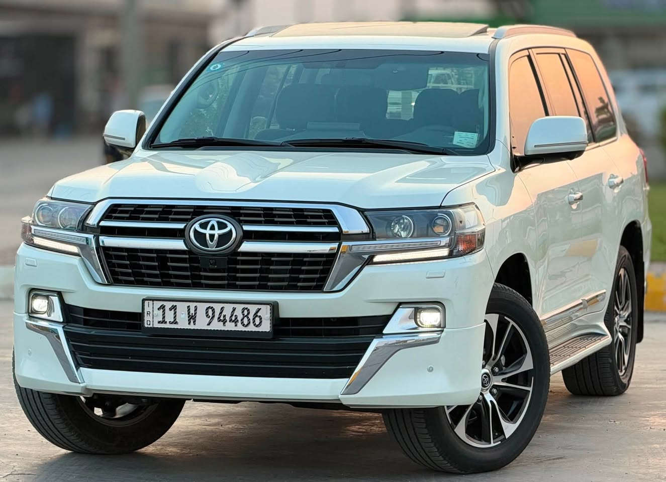 تيوتا •••• لاندكروز   بحريني

موديل •••• 2021

فول مواصفات 
V6
صندوك كهرباء اصلي 
اشاير LED
ايربكات 8
كراسي كهرباء 
شاشة جبيرة 
بصمة ابواب 
دبل ماوس 
داخل مشمشي 

ماشية 97 الف حقيقي
ومعروفة مواصفاتها 

السيارة جديدة كلش مكفوله كفاله عامة 

#متوفر__حاليا__جميع_انواع_السيارات

بيع✅✅
شراء✅✅
مراوس✅✅
 
 #شركة_الفهد_العربي
كل الصور معروضه بالتفصيل 
للاستفسار اكثر عن الاسعار والتفاصيل والصور الاتصال بالارقام التالية 
بأدارة 
محمد ابو الطفله 
حسين فارس المالكي 
#واسط_الصويره ✅✅

جميع الأرقام متوفرة واتساب

***********

***********

‭
