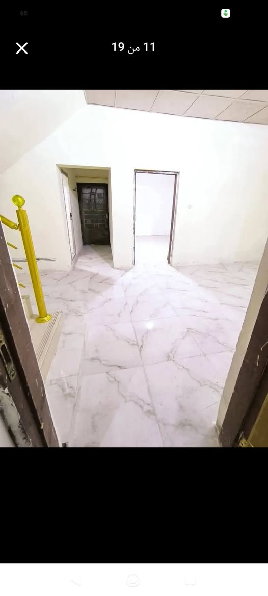 دار للبيع المساحة 100متر
8*12.5 بناء طابوق والسقف مسلح
في ملحق الزيتون المعملجي خلف مدارس العميد رابع بيت عن باب الخلفي للمدرسه يم حسينية المختار الثقفي/يبعد 3 كيلومتر عن الامام يحتوي على استقبال وصاله وغرفة نوم ومطبخ وصحيات داخلية وخارجية  عقار سند 25  
عرض الشارع 6متر صب 
خدمات كاملة ماء ومجاري وكهرباء 3 فيز محولة جديدة للشارع
للاستفسار الاتصال على الأرقام التالية:
***********
***********

