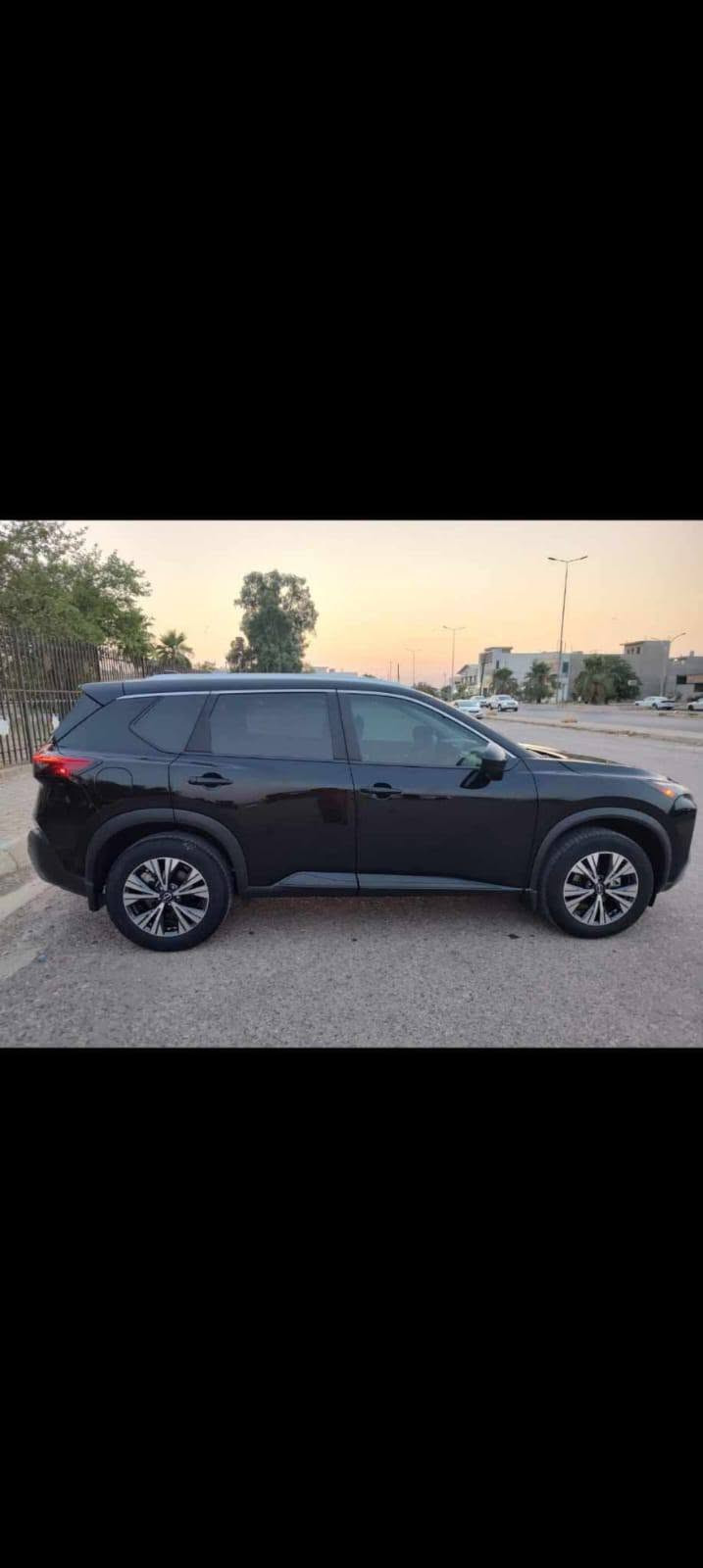 سيارة نيسان روج موديل 2023
فول مواصفات رقم بغداد فقط 
البنيد صبغ  3 سلندر 1500 تيربو 
الحادث موضح بالصور 
العنوان بغداد الكريعات 
رقم الهاتف ‏‪***********
السعر 125 بيع مستعجل

نص مكتوب في الصور:
- 7 / 18