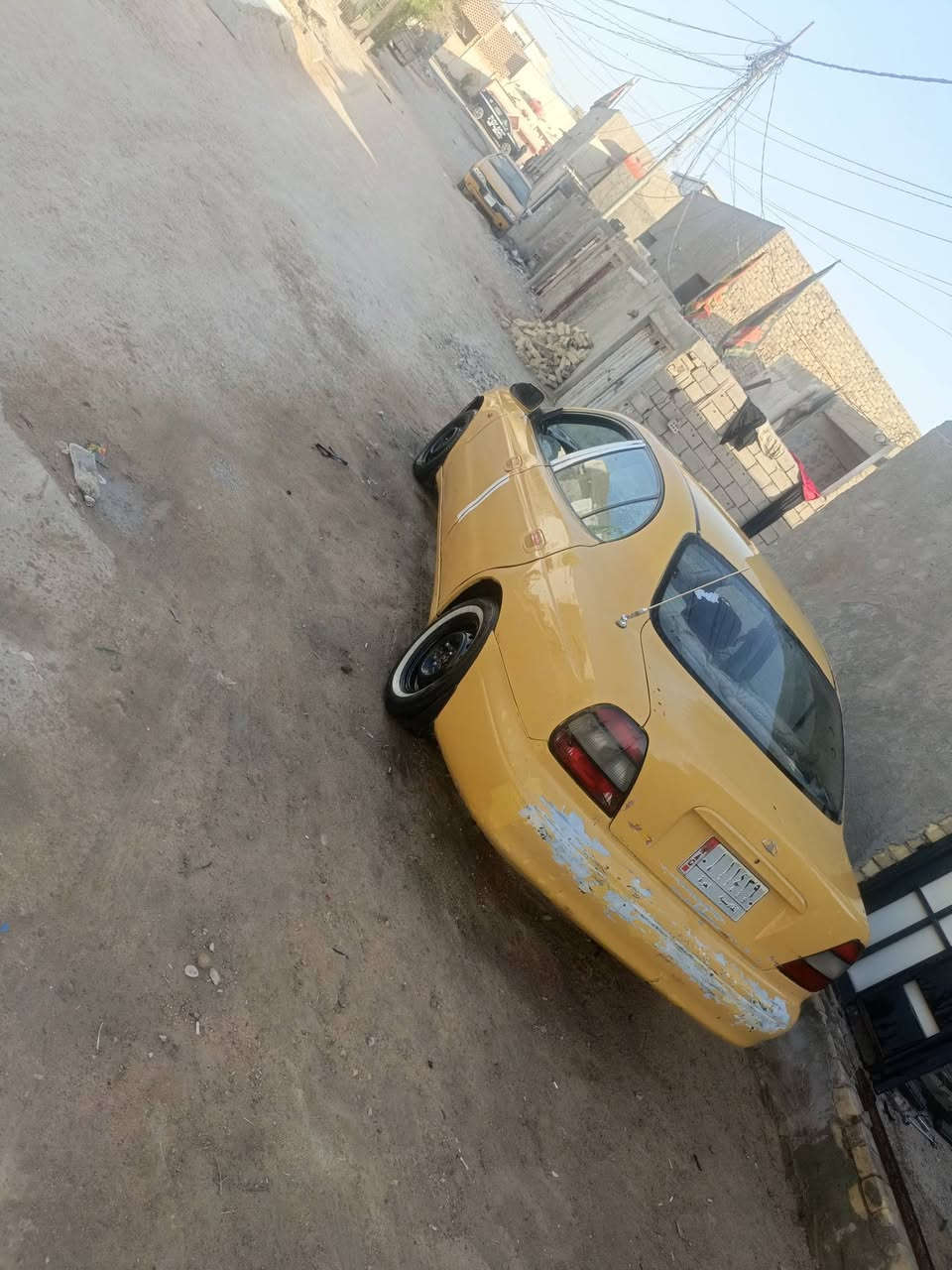 يالله سلام عليكم شباب بيع مستعجل دايو لكنزا موديل 2000  رقم قادسيه الماني تحويل مباشر مكينه وكير انضاف حداديه نضيفه تخم تاير نضيف كهربائيات شغاله سياره حلوه ومرتبه ترايك وين ميعجبك اسعر 14 وبيه مجال بصيط مكاني نجف شارع المطار ***********
