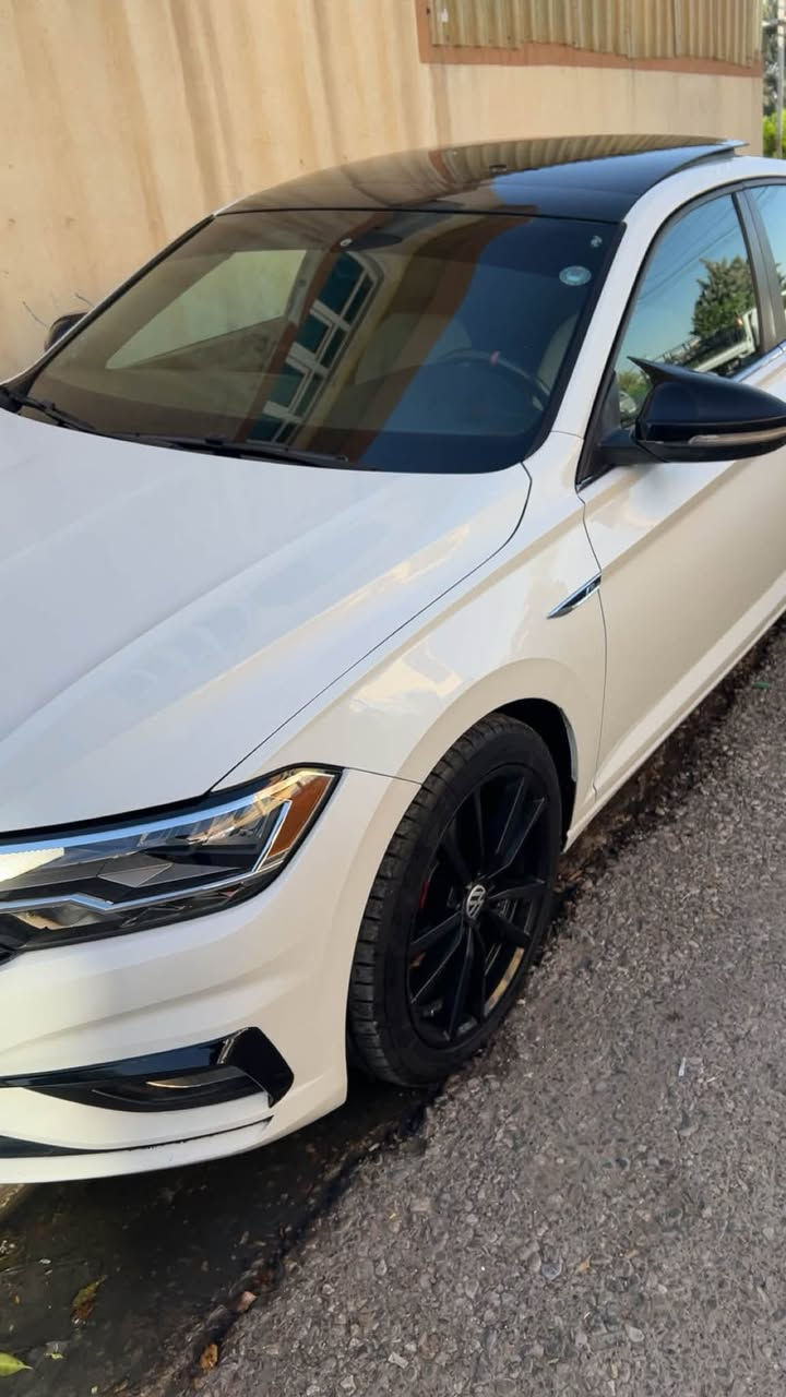 Jetta 2020 R line😍💣
کامل کامل جوانکاری هیچ نەقسەکی نییە ویلی Gli  ٤٠ ساڵەی لەسەرە ٤ تایەو ویلی نوێی لەسەرە لیدی ناوی لۆ داندرایە  دیفیوزەر لەفی سپۆرت کامل کامل جوانکاری مەسرەفەکی چاکی لێکرایە  ڕێک بە GLi  خۆی پشاندەدا شتەچی هەتا برێی خاوێن ٢ ڕۆژە پۆلیشم کردیە یەک دینار مەسرەفی تێدا نییە کوشین هیتەر هەر چواری سوکان هیتەر فول فول مواسفات  

73mile💣

رسمی سۆنەریشم دانایە ٢ پارچەو روبعەک بۆنیتی هەیە لەگەر هەندەک pdr  دیارە لە سۆنەرەکەی 

سعریشی ١٣٨$ وەرەقە معامەلەچی زۆر کەم  ئەگەر موشتەری تەلەفۆن بکە نامە مەنێرە ئاگام لێ نییە 
☎️***********
