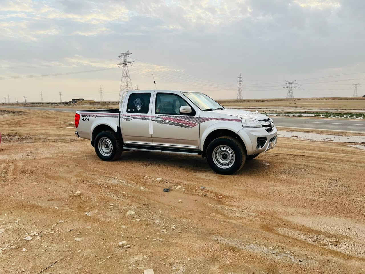 كريت ويل دفع رباعي سياره كاز مسحبوبه شركه يعني 
بيه وكاله عام فقط ماشيه ٥٢ ترهم بيع او مراوس حسب القناعه
تصال عله ‏‪***********‬‏
