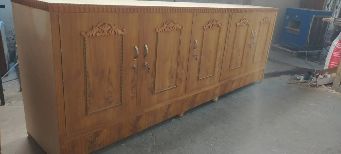 مناميه ارتفاع متر الطول 3امتار
السعر 130 شرط نظافه 100با 100  اليحب هاذا رقم يخابر علئ او يجي خاص 
***********
