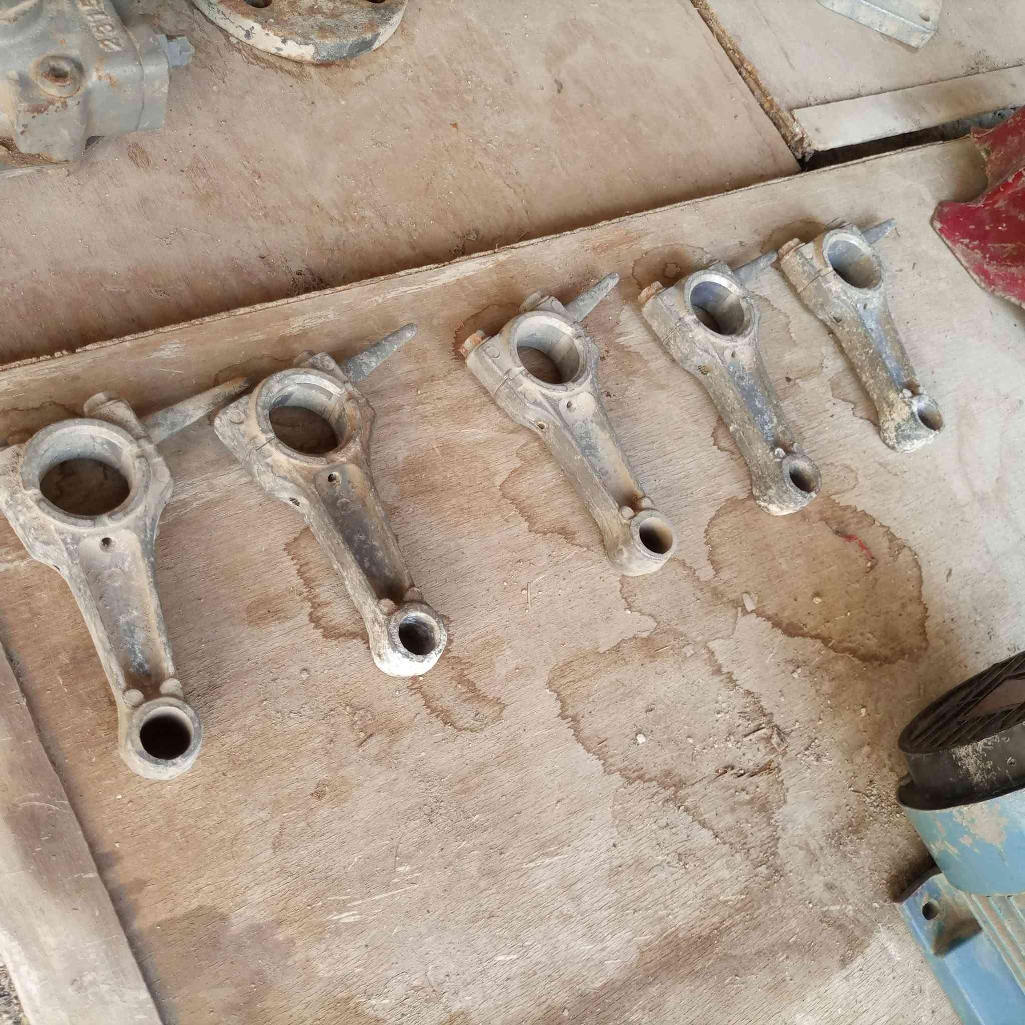 قطع غيار مكائن ثقيلة ***********
