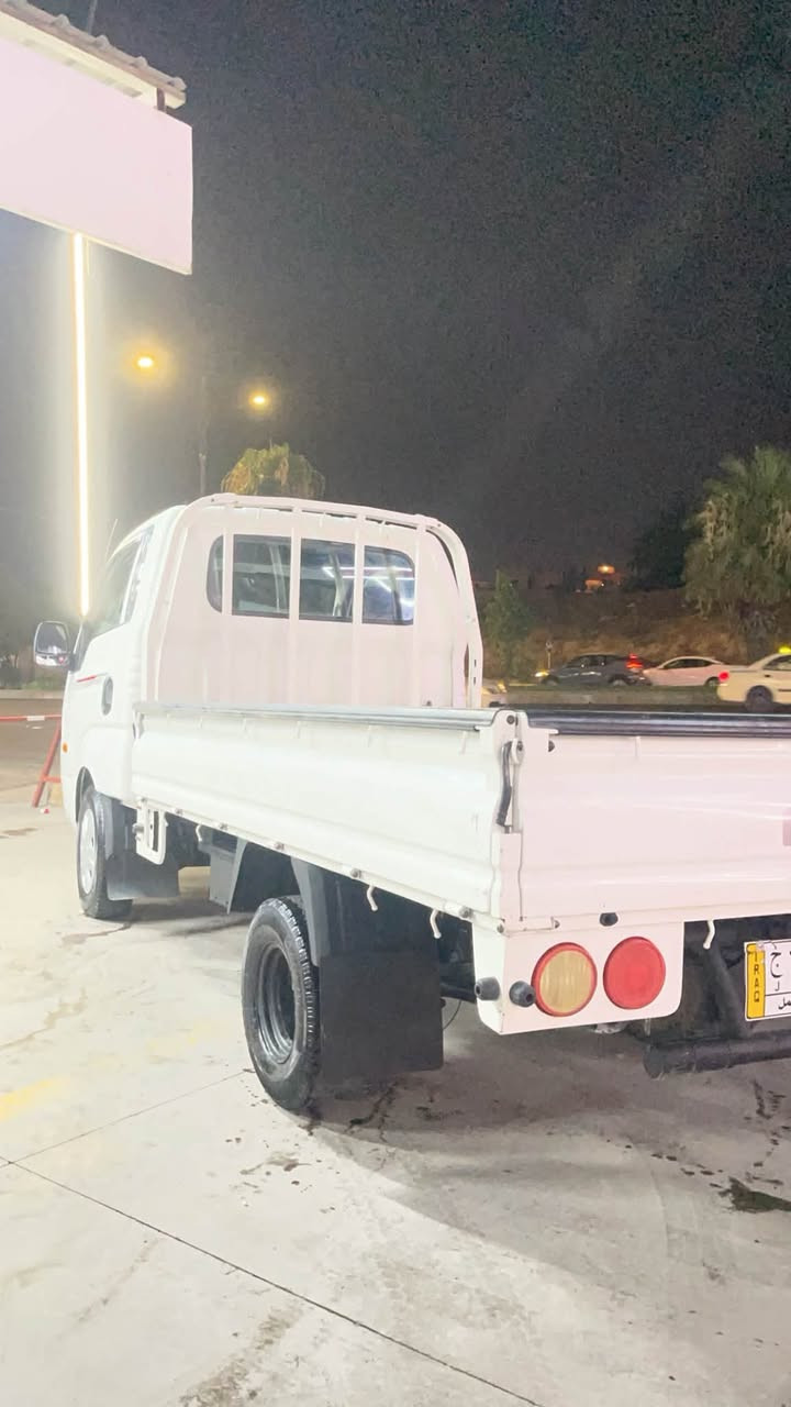 سەرەتاباناوی خوای کیامۆدێل ٢٠٠٧ شتێکی جوانوو ڕێکو پێک ماڵی دۆستە بۆدی سفرەقەترە  ڕزیوی نیە برێکی نەباسراوە تەبریدی باس غازی تیانیە  تایەی بێعەیبە گێڕمەکینەو ئەکسل بەشەرت زۆرشتێکی جوانوو ڕێکو پێکە ماڵی دۆستە سعری ٦٢گەڵاو معامەلە ژم.***********
