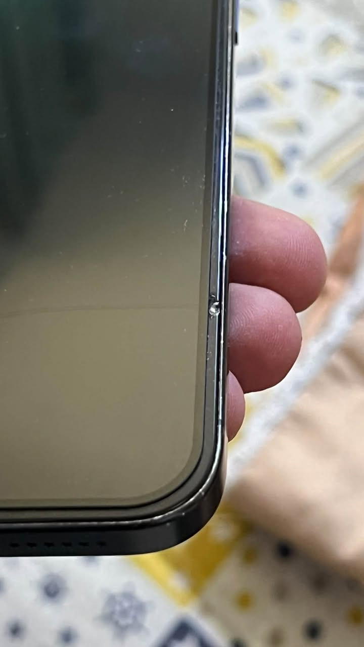 ايفون ١٥ برو ماكس • تيتانيوم • ٢٥٦