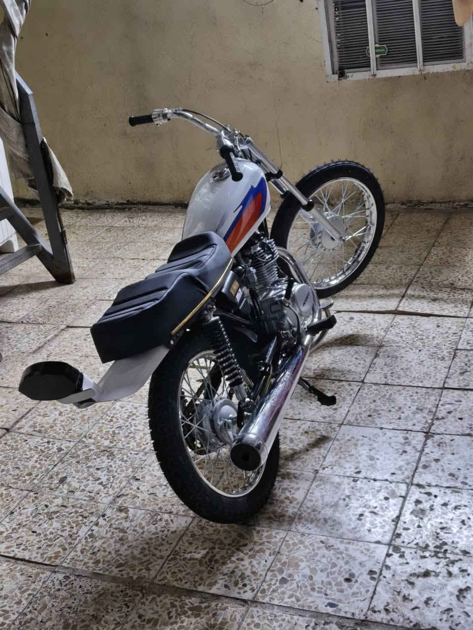 سلام عليكم شباب 4 كير سكنر كله 27 كامله مكمله كل نقص مابيه مكلف بلنشر هاذه رقم صاحب الدراجه *********** مكان نجف ابو صخير
