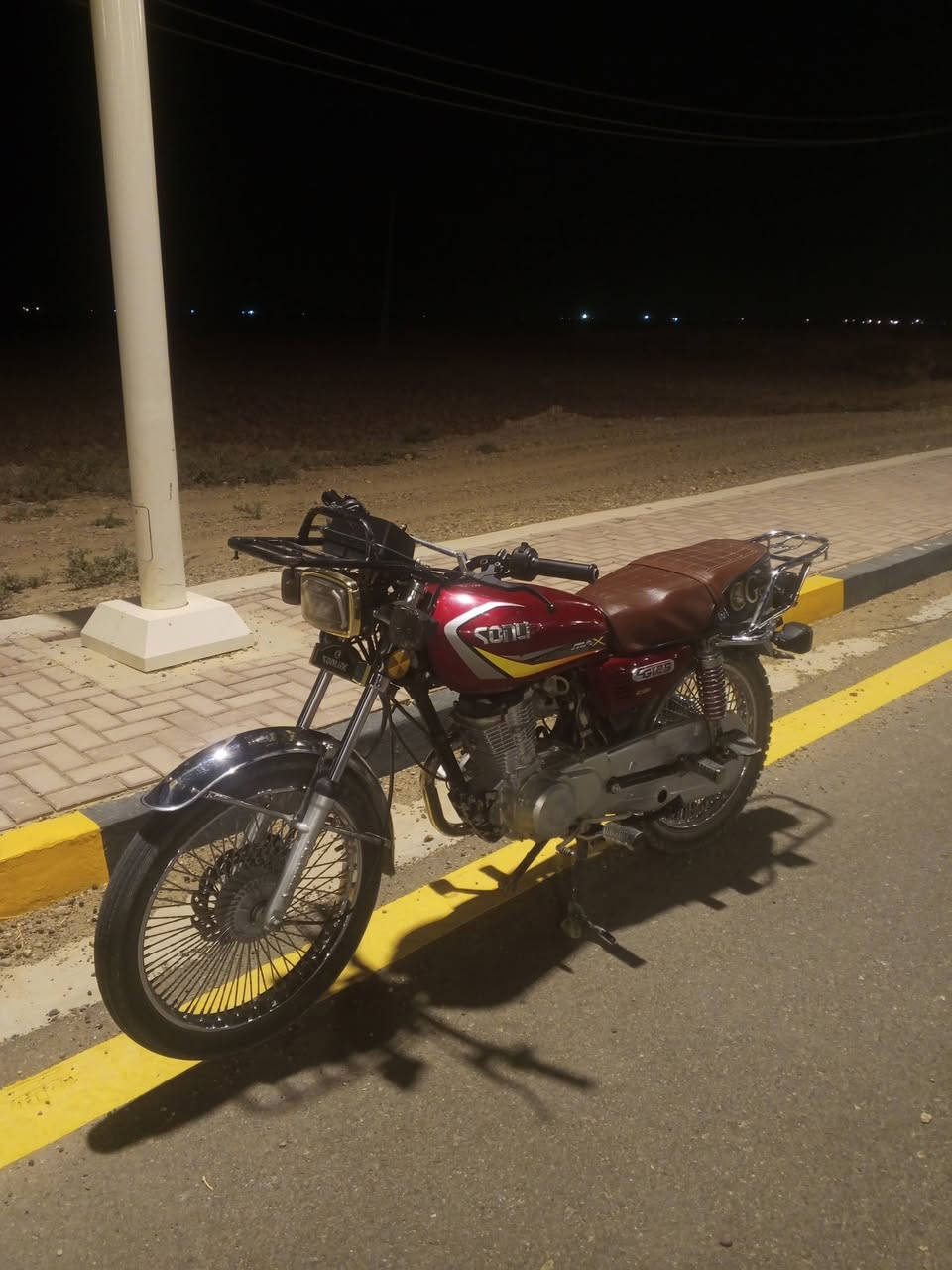 تايكر 23 محرك مجفت صارله شهر شهرين دراجة نضيفه كهربائيات كلها شغاله عليها ستيرن رياضي الصوره كدامك بل واقع بعد احلى  السعر 470 بيها مجال رقم لتواصل *********** ال مو شراي لا يجيني .
