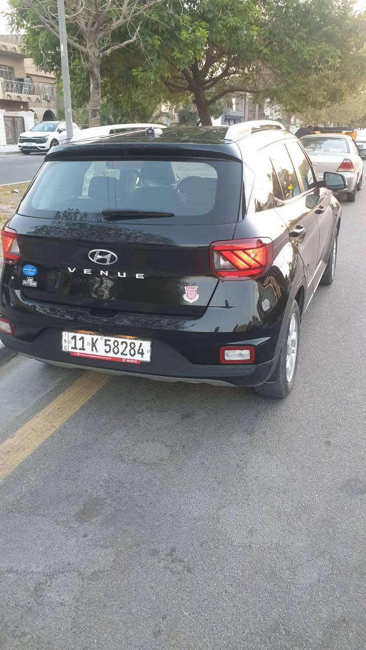 سلام عليكم فينيو  للبيع موديل ٢٠٢٣ فول موصفات من عده الفتحه 
 رادار امامي
 تدفئه كشنات
 ٣ وضعيات قياده
  السياره مكفوله محرك كير تبريد
 ماشيه ٧٨ 
رقم بغداد  
سعره ١٣٠ وبيها مجال 
عنوانه حي القاهره اتصال *********** اتصال فقط غير متواجد  بالفيس

