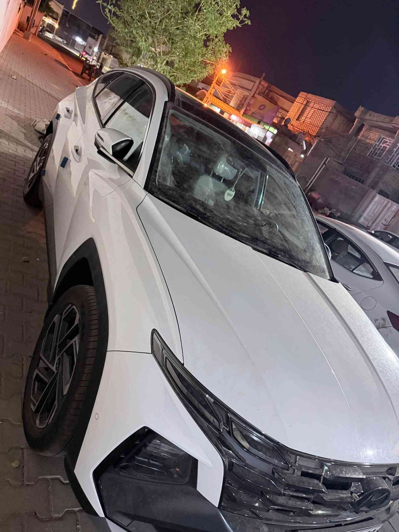 توكسان 25 فول خليجي ماشيه 7 كفاله عامه بوضع الشركه بنورما 4 كامرات نقاط عمياء رادار إمامي خلفي وجانبي تبريد كشنات جنطه كهرباء المقاعد الاماميه كهرباء فوول لأخير سعر 240  مكاني نجف 
***********
