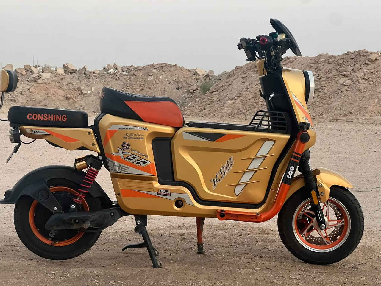 دراجه شحن البيع x900
 ملف 2000
33 أمبير 
نضافه 100/100
باتريات جدد
السعر 525
افحص واخذ 
***********
