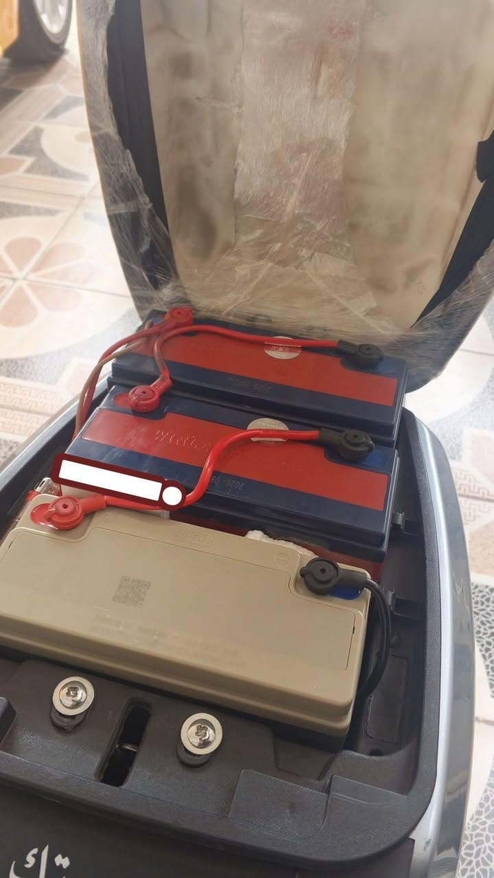 R9 • موديل ٢٠٢٦ • مستعملة شهرين」「ملف ١٥٠٠」「٦ بطاريات ٣٢أمبير」「عقل ٧٢فو...