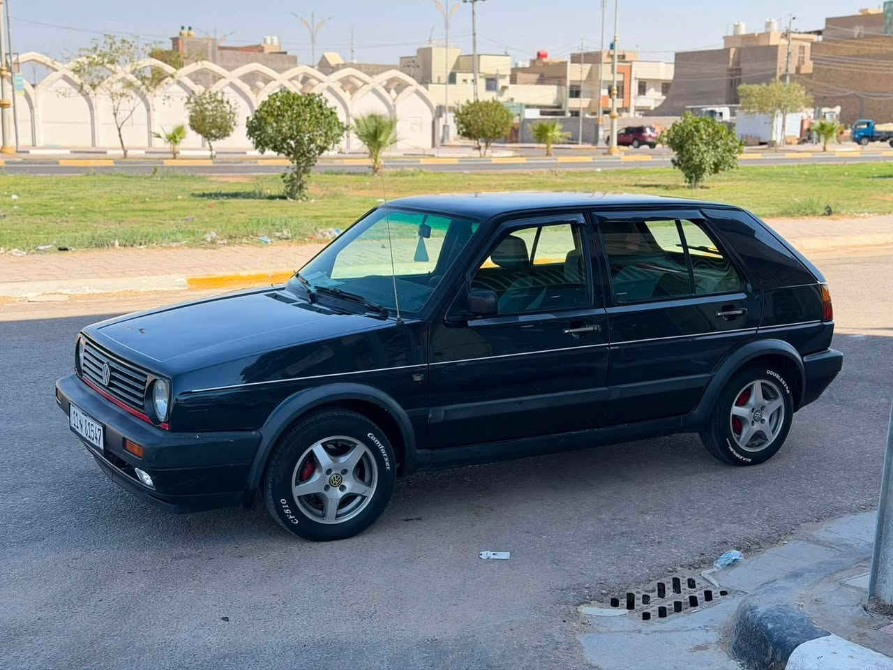 سلام عليكم من رخصت الادمن المحترم گولف مديل 1991 سياره جاهزه من كلشي بلاديه عله وضع الشركة مكينه جديدة كير وتوماتيك حداديه جديده تخم تاير تبريد ثلچ عنوان السياره كربلاء اسعر 45 وبيه مجال الاستفسار ***********
