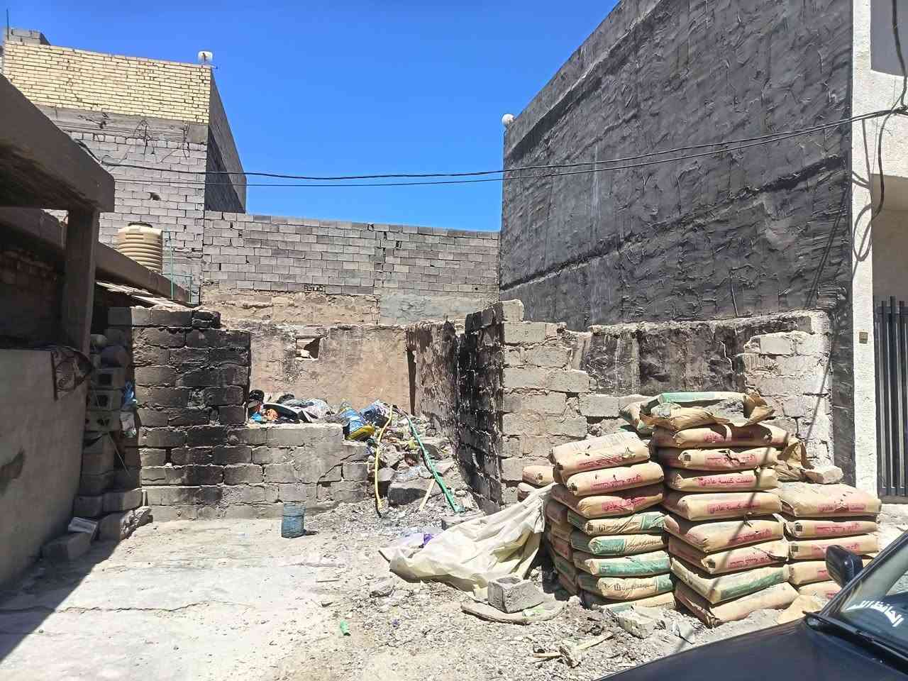 السلام عليكم قطعه للبيع مساحه ٨٦ وجها ٧ونص نزال ١١ونص قبل شارع أبو أحمد وجها على ري كامل خدمات مي كهرباء مجاري تواصل ***********
اي مكتب يحب يعرضه يمه هذا رقمي سعر ٣٣
طابو زراعي سند ٢٥
