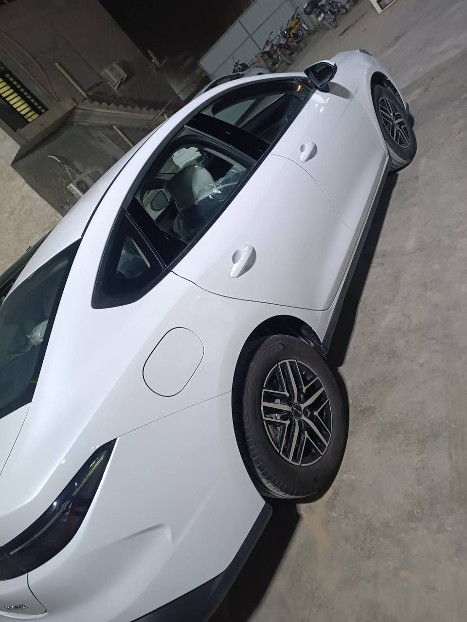 للبيع سيل فايف ويل كروم رقم بابل سعر 19.500 سونار مرفق  ماشيه الكلي 10الف مكفوله صبغ وبارد للتواصل ***********

