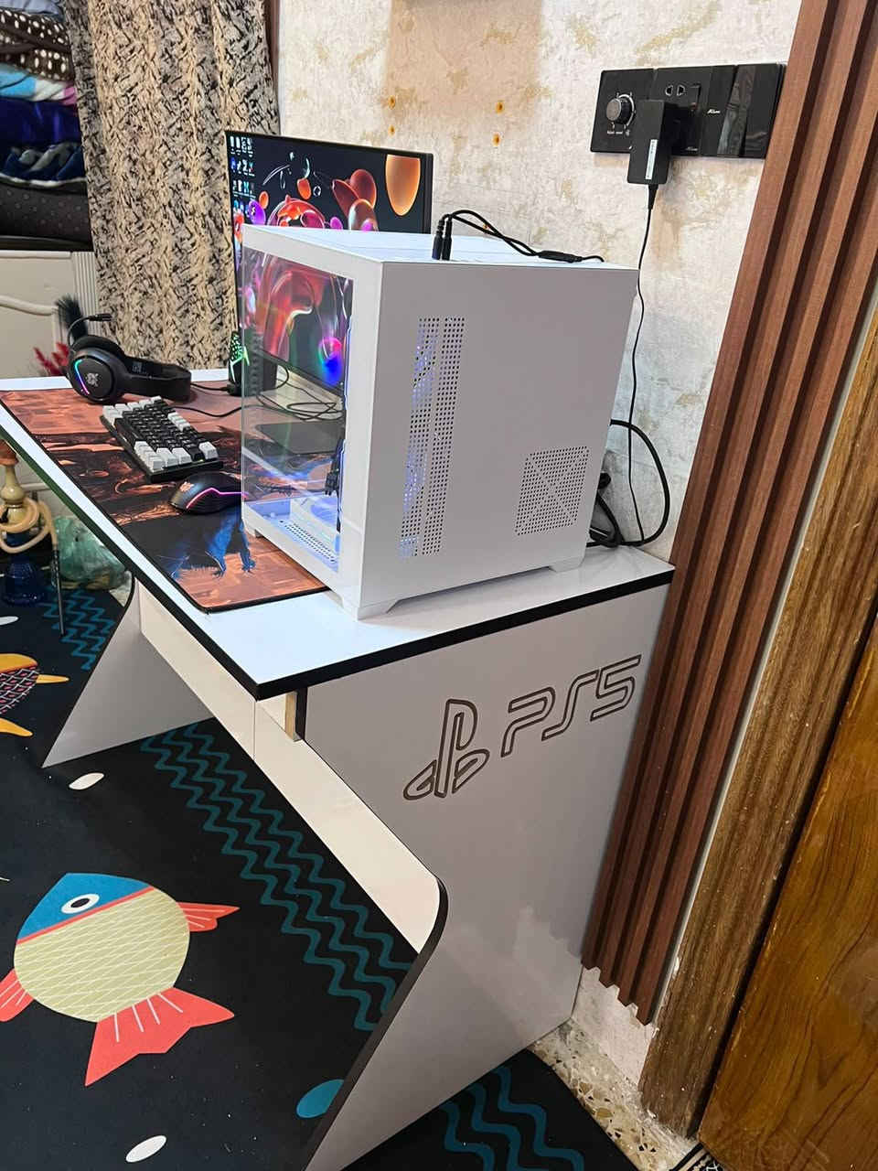 سلام عليكم PC للبيع ابيع جميع الاغراض السعر مليون او 150صالي شهر ماخذة ما ستعملتة هواي
كلهن جدد 

المعالج: AMD Ryzen 5 5500.
الذاكرة (RAM): 16 جيجابايت DDR4 بسرعة 3200 MT/s.
كرت الشاشة: AMD Radeon RX 7600.
التخزين (SSD): قرص بمساحة 1 TB من نوع NVMe. 

الشاشة نوع LGفول HD هرتز 144
***********
