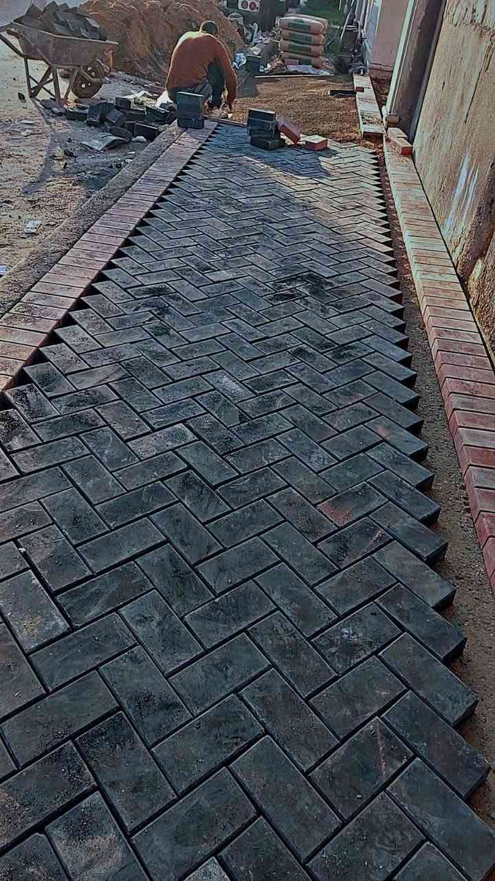 🔥 سلام عليكم 🔥
🏗️ تنفيذ جميع أعمال المقرنص والتشطيبات الحديثة بأعلى دقة وإتقان
🪓 عمل مقرنص
⚒️ عمل كابات
🔨 عمل أرصفة
🚧 عمل ساقيات
📎 عمل مرمر
🔩 عمل بورسلين
🧱 عمل كاشي
⚔️ عمل كربستون
🎨 عمل نقشات وديكورات حديثة
✅ السرعة في الإنجاز
✅ الدقة في العمل
✅ أسعار مناسبة
✅ كادر متخصص وخبرة مميزة
📍 نعمل في بغداد وجميع المحافظات 🇮🇶
📞 للحجز والاستفسار:
***********
