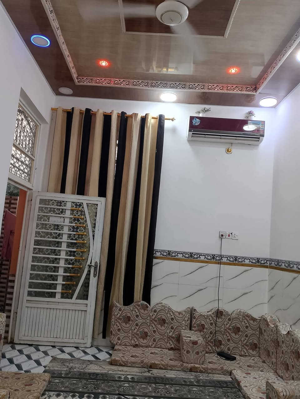 سوق الشيوخ • ١٠٠م • طابو ملك صرف