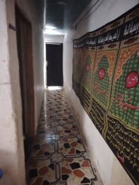 بيت للبيع تجاوز في حي العامل بحي الجواد يعني تجاوز يحتوي على ٢ غرف واس...