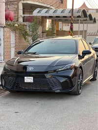 كامري ES • ٢٠٢٥ • هايبرد 2,5
