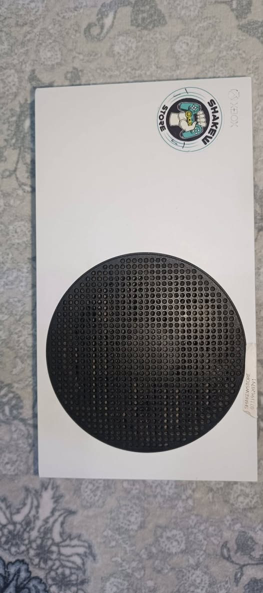xbox seris s نەکراوە بۆفرۆشتن دومانگ گەیمپاسی تیایە پاتریو دەسکی وایەری لەگەڵە     ***********
