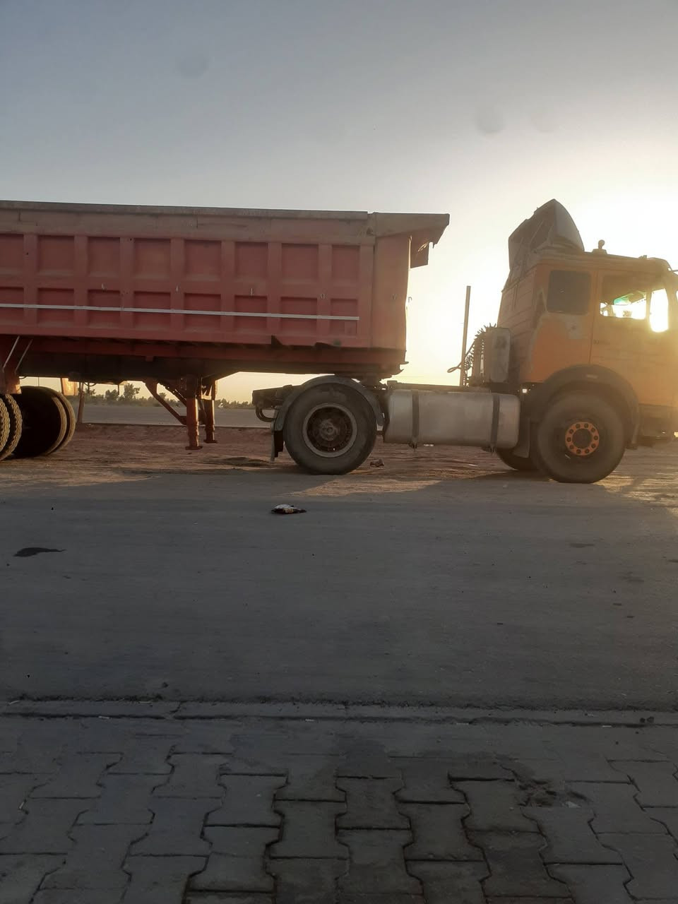 لبيع راس وعربانه خه ***********
