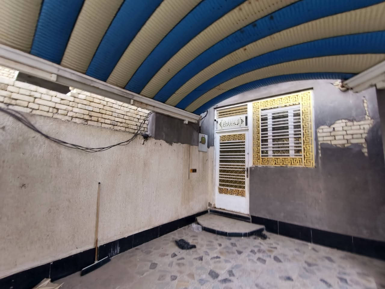 السلام عليكم بيت البيع حي الجامعي المربع الأول بيت قاطين طابو بيت كامل مقابيله ساحه بيت جاهز وفارغ القاط الأول غرفتين وصاله وستقبال
ومطبخ وصحيات داخليه وخارجيه القاط الثاني نفس الشي مساحته البيت ٢٠٠ م ستفسار علئ الرقم ***********
السلام عليكم بيت البيع حي الجامعي المربع الأول بيت قاطين طابو بيت كامل مقابيله ساحه بيت جاهز وفارغ القاط الأول غرفتين وصاله وستقبال
