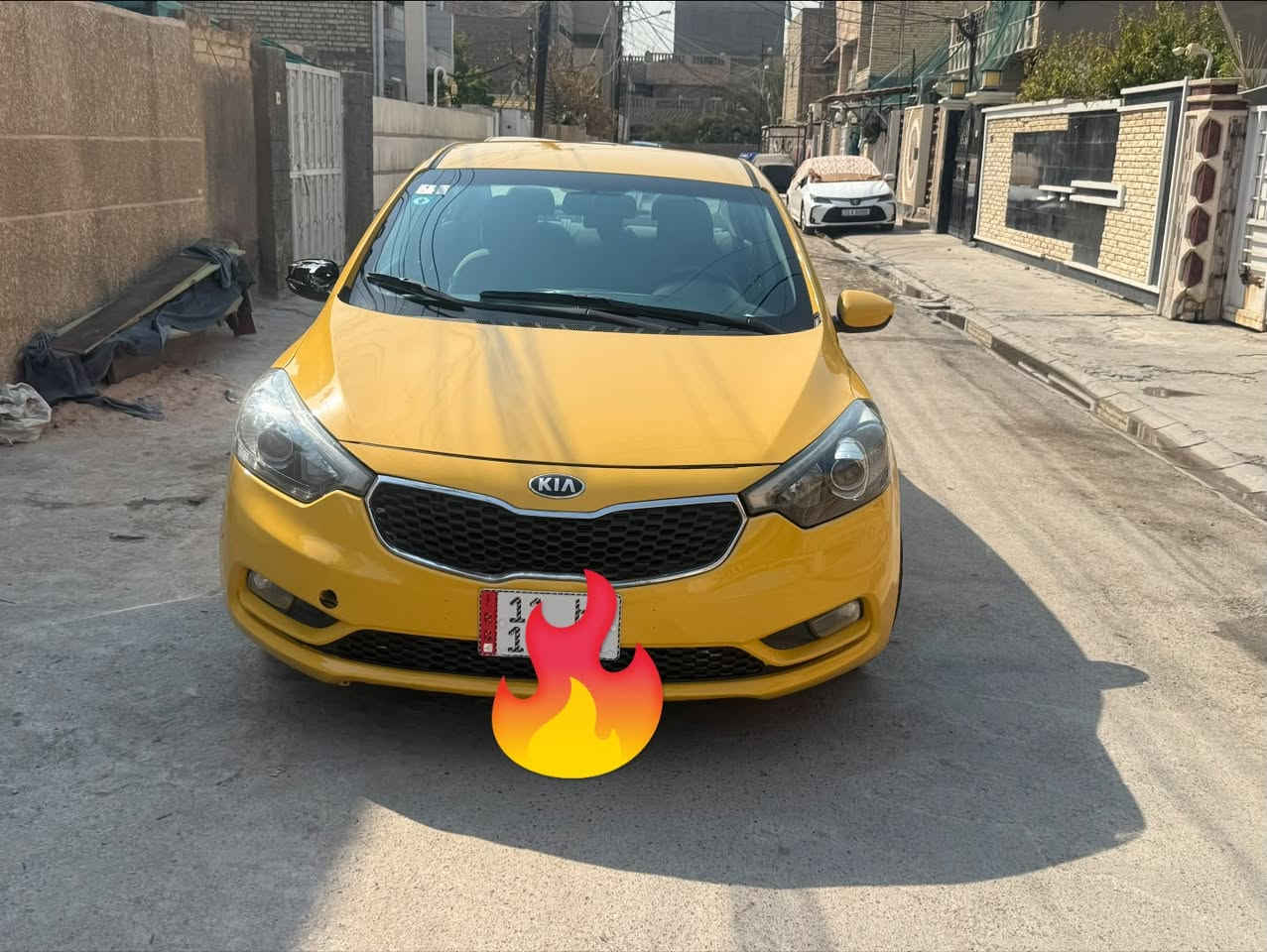 السلام عليكم 🫡
فورتي مديل 2015 
امريكي حادثها فقط بنيد بدون دواخل 
شاصي لغد مكفول.  
بدون يرباك. باقي السياره ليبل واحد. 
مكينه 1800 دوش. 
كيرها At
تبريد ثلج ⛄️ 
مواصفات عاديه معروفه 
السياره بسمي رقم بغداد جديد 
هزه جديده سنويه ل31 
مصفره هيئه غرامات.  
السعر 95 وبيها مجال 
مكان السياره بغداد 
***********
