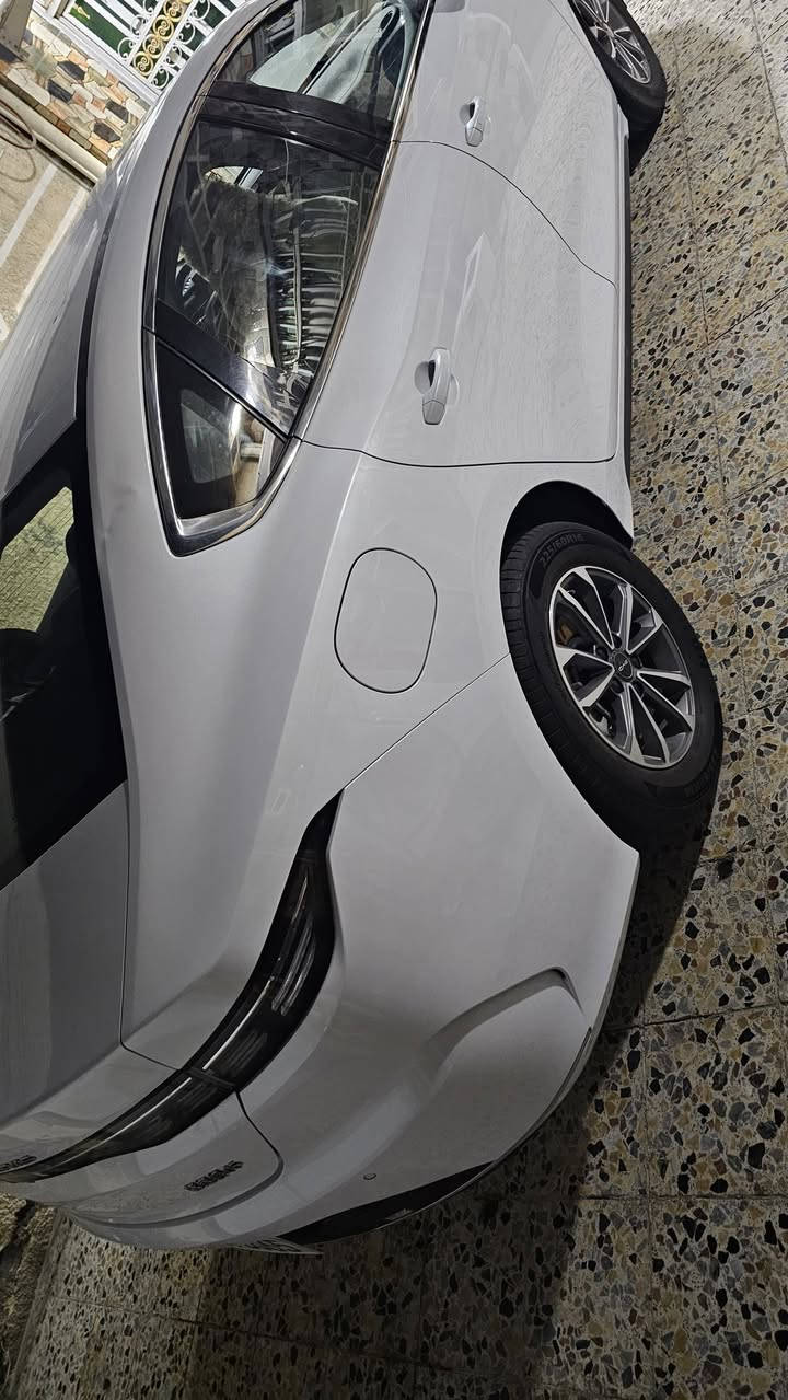 السلام عليكم شباب
للبيع BYD دستروير
سنة الصنع : 2025
عداد المسافة الكلي :- 10000km  
مكفوله كفاله عامه ماعدا كم رصعه موضحة بصور 
بصمه والشاشه الجبيره الدواره 
وبقية المواصفات الاساسية المعروفة
السعر :  195000 مليون وبيها مجال بسيط 
العنوان :- بغداد 
للاستفسار : ***********
