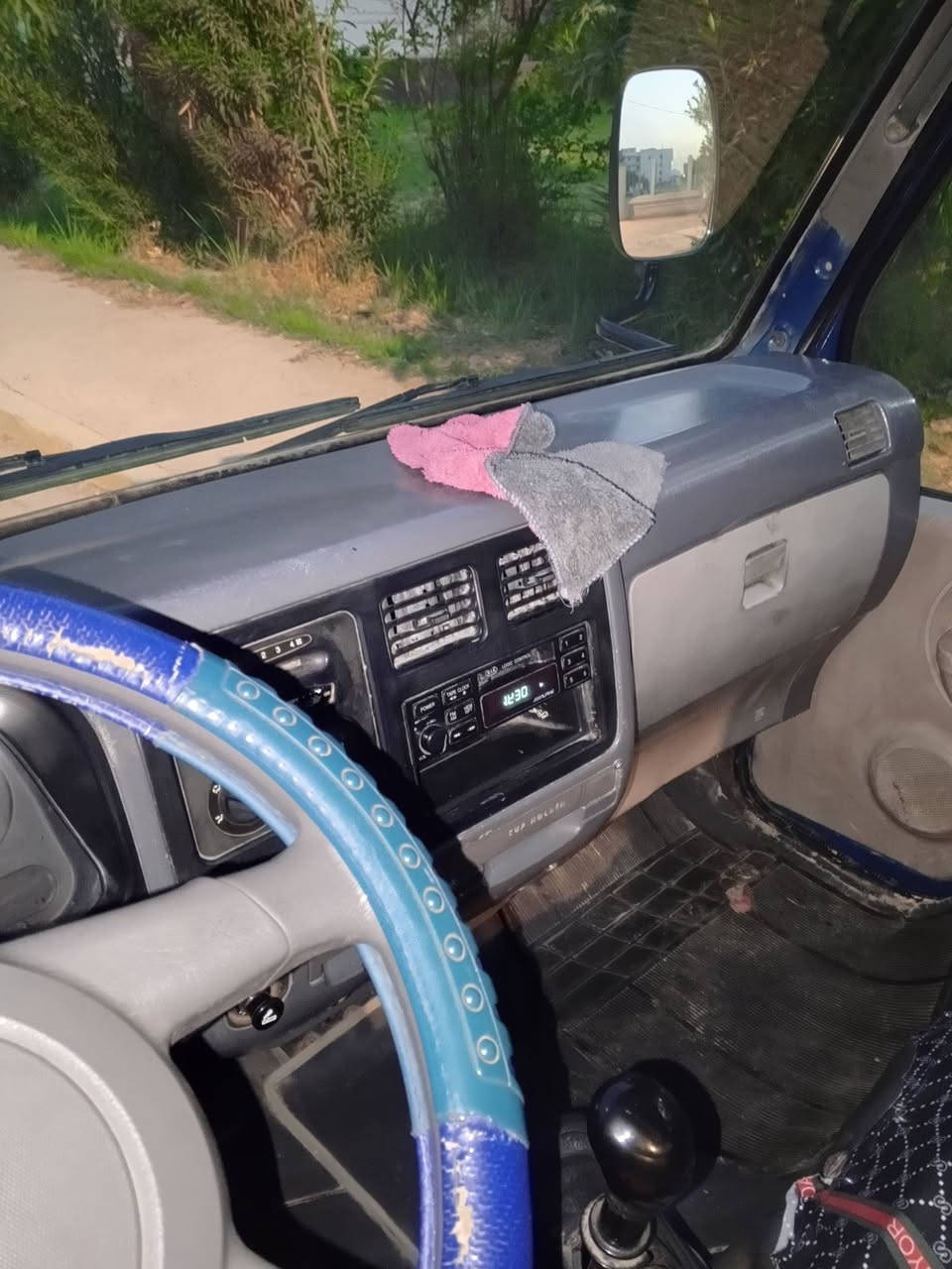 سلام عليكم كيا 98مكينه وكير وحداديه وكسن وكرهبايات وتخم تاير كلهن جدد سنويه 29شاصي مكفول رقم شاصي واضح مكان النجف قضاء المشخاب ***********
