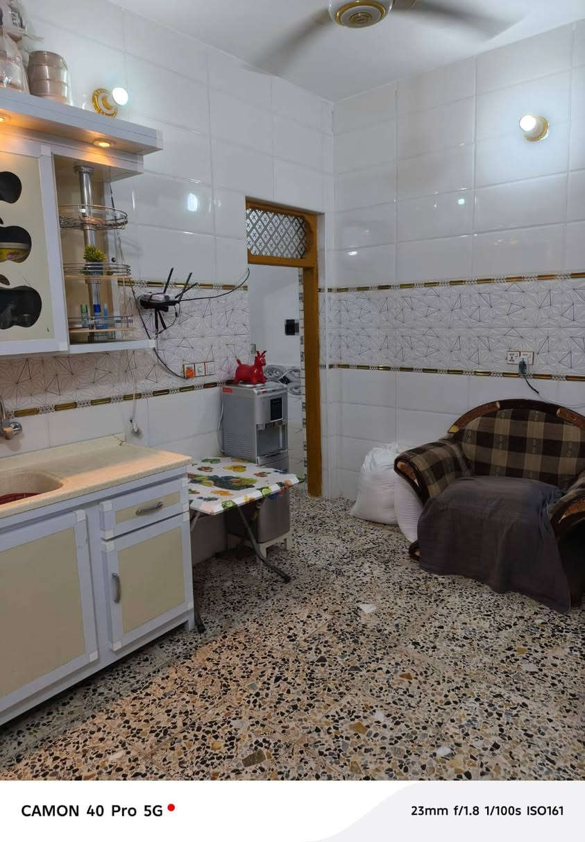 ٤🏠.بيت ١٠٠متر للبيع ب النداء منطقة ٥٨فوك من المدرسة الوردية السعر٧٠مع مجال بسيط بيت جديد.
🔴طابق واحد الاساس صب والسقف صب كاشي وسيراميك. 

🔴يحتوي ع غرفة وصالة ومطبخ واستقبال وصحيات. 

للأستفسار ع هذا الرقم *********** واتساب. 

ملاحظة / يوجد لدينا جميع العروض(ايجار، رهن، بيع، شراء).
٤🏠.بيت ١٠٠متر للبيع ب النداء منطقة ٥٨فوك من المدرسة الوردية السعر٧٠مع مجال بسيط بيت جديد.

نص مكتوب في الصور:
- CAMON 40 Pro 5G 23mm f/1.8 1/488s ISO50
- CAMON 40 Pro 5G 23mm f/1.8 1/100s ISO161
- CAMON 40 Pro 5G 23mm f/1.8 1/100s ISO282
- CAMON 40 Pro 5G
- 23mm f/1.8 1/100s ISO97
- CAMON 40 Pro 5G 23mm f/1.8 1/100s ISO306
- CAMON 40 Pro 5G 23mm f/1.8 1/100s ISO152
- 23mm f/1.8 1/100s ISO195
- 23mm f/1.8 1/100s ISO173
- CAMON 40 Pro 5G 23mm f/1.8 1/100s ISO343