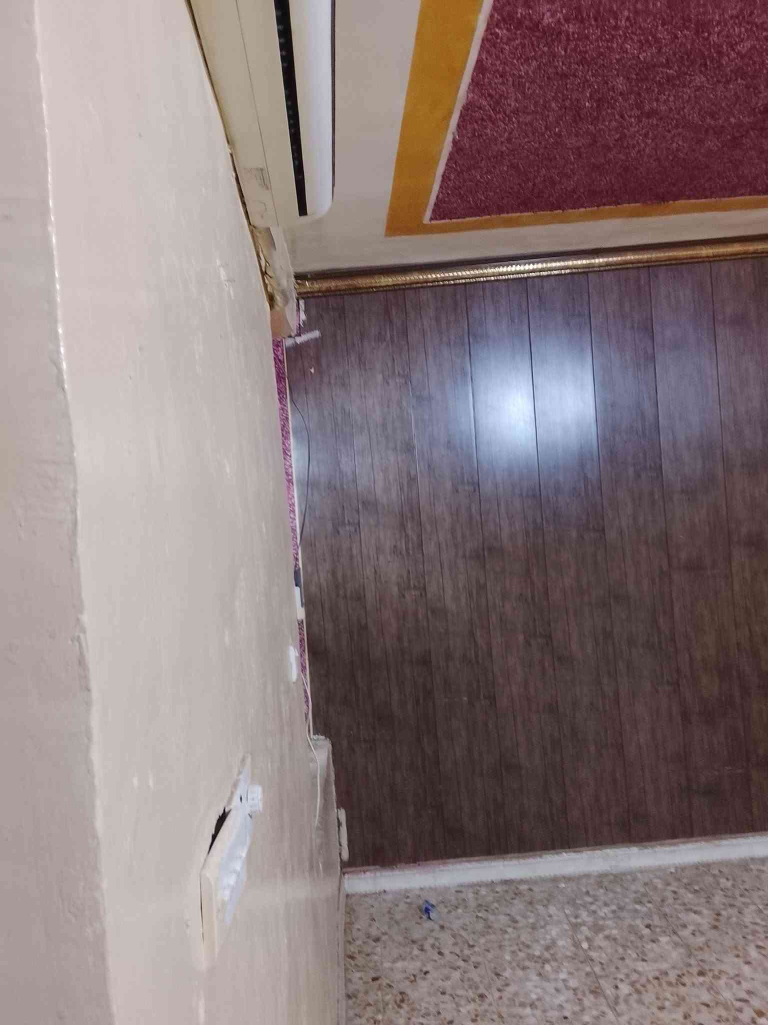 سلام عليكم بيت 50 متر زراعي بناء جديد وحديث الاربع شوارع ورا مدرسه قتيبه رقمي بي وتساب ***********
