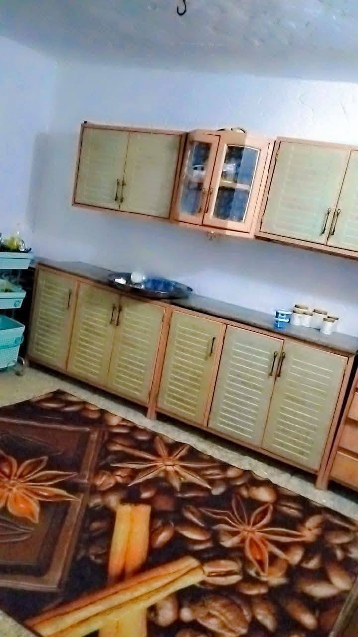 بيت ١٠٠م مربع في حي العسكري الثاني مطلوب مبادرة ٤١ يحتوي على استقبال وصاله ومطبخ وغرفة وجه على ساحة
*********** واتساب
***********
