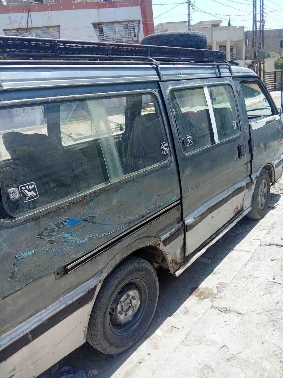 كيه بسته للبيع سنويه 28 مصفره صاحبه موجود كير ومحرك خير من لله لا تنقيص ولا تبخير مكاني البياع حي التراث السعر 25رقم تلفون ***********
