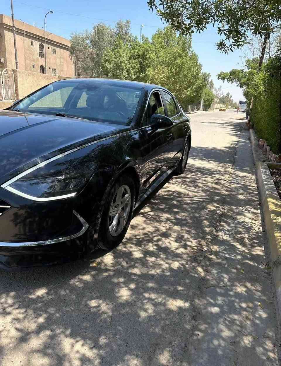 سوناتا 2021 رقم اربيل 
نص مواصفات اوتو هولد تحديد مسار رادار و غيرها من المواصفات 
سيارة جديده تبريد ثلج صدر جديد
 حادثها جاملغ امامي فقط بارد و بدون ايرباك 
ماشيه 87000 ميل 
السعر / 148 ورقه

مكانها بغداد سبع ابكار قرب الجامعه العراقيه 
*********** بغداد, العراق
